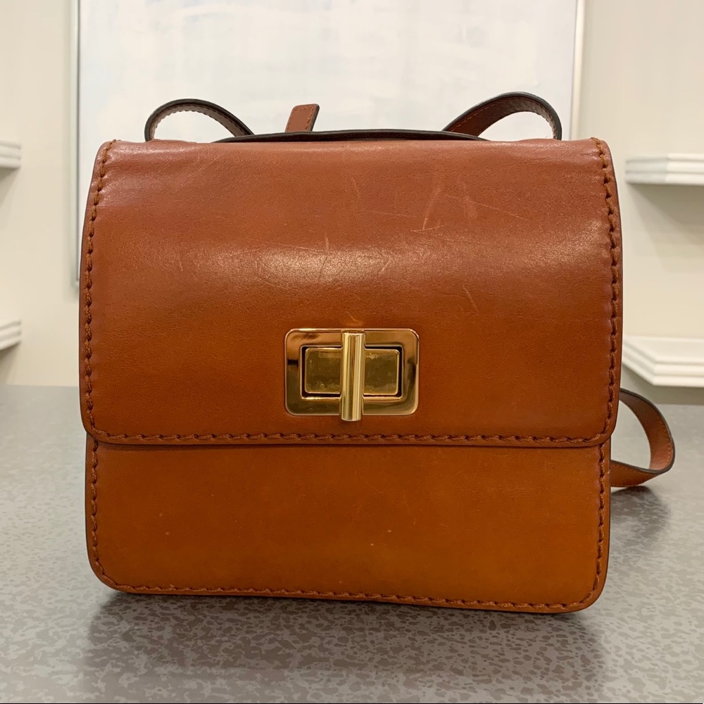 Chloe Classic Style Box Shoulder Purse!!